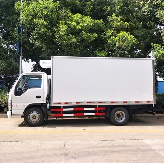 Japon 4*2 ISUZU Truck de la boîte à réfrigérateur Système PTO Truck congélateur de 5 tonnes