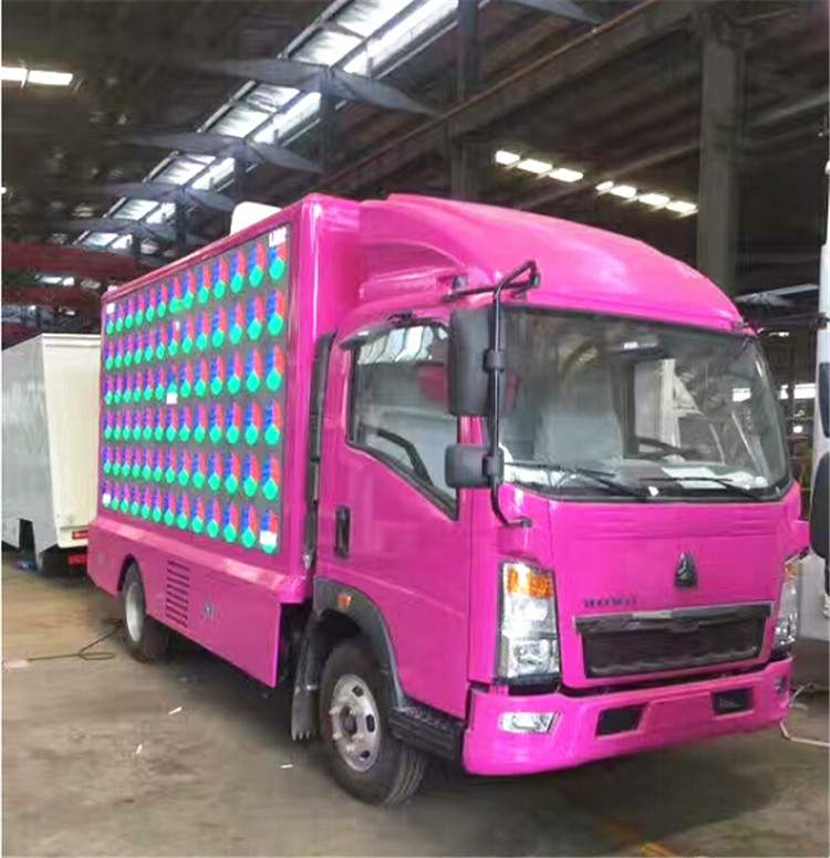 Camion de publicité mobile P8 4x2 Digital de 120HP LED avec l'étape
