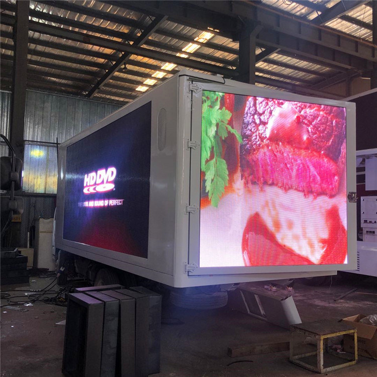 la publicité mobile polychrome de panneau d'affichage de Digital de 3 côtés de camion de boîte de 18ft P6 LED