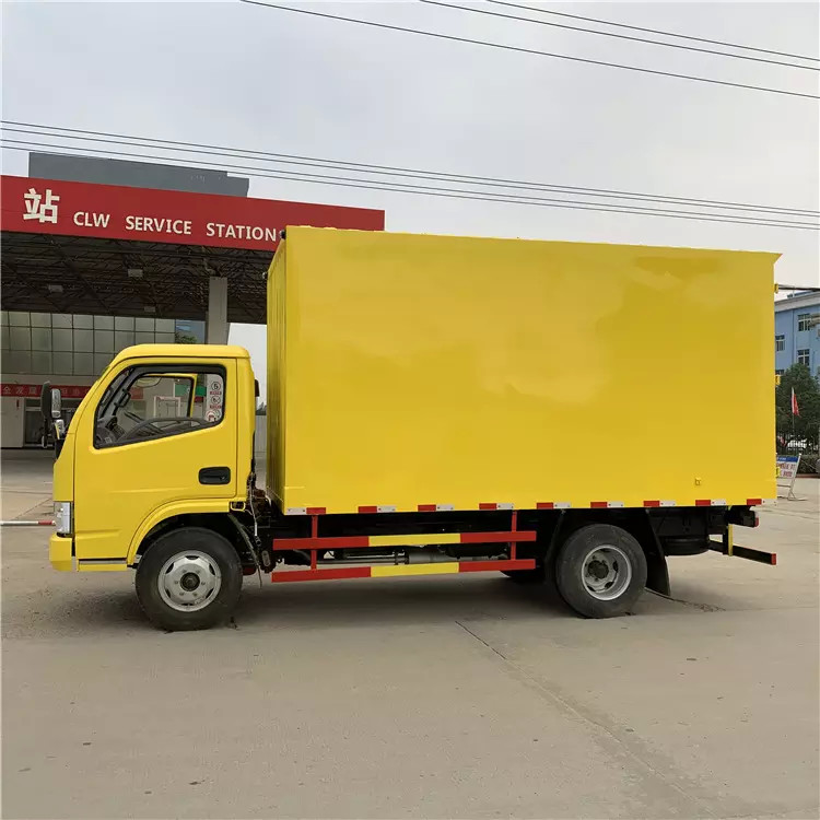 Camion de cargaison de taille de Dongfeng 3,5 Ton Light Duty Van Truck Small