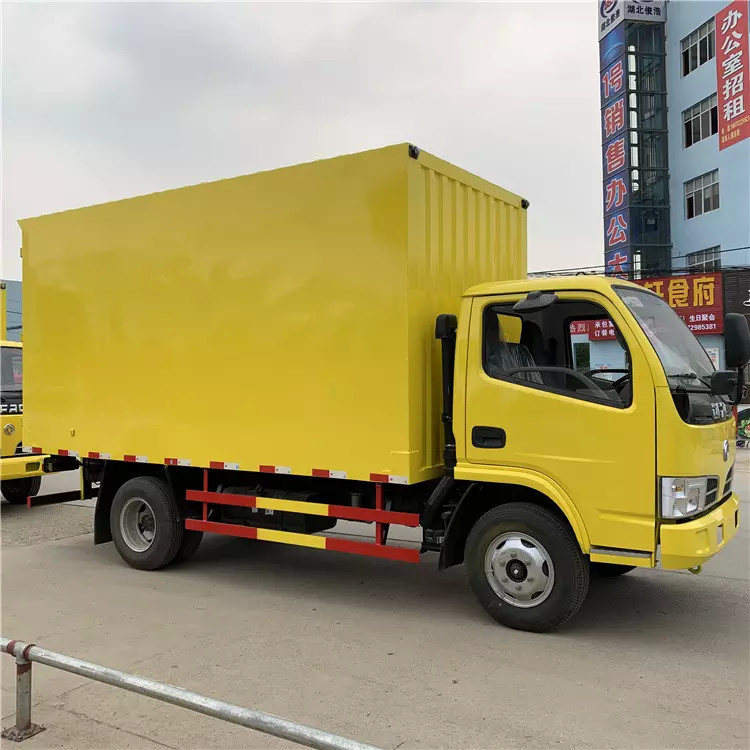 Camion de cargaison de taille de Dongfeng 3,5 Ton Light Duty Van Truck Small
