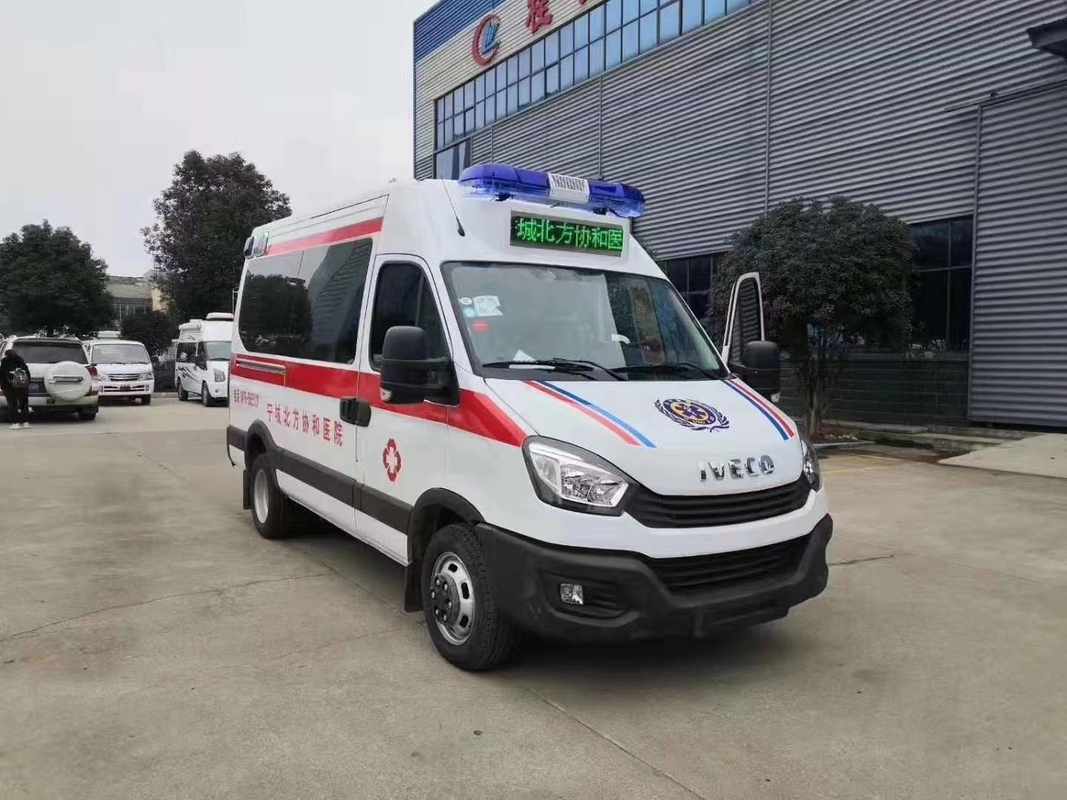 Ambulance à usage moyen de premiers secours d'IVECO 130 km/h du type diesel 4*2