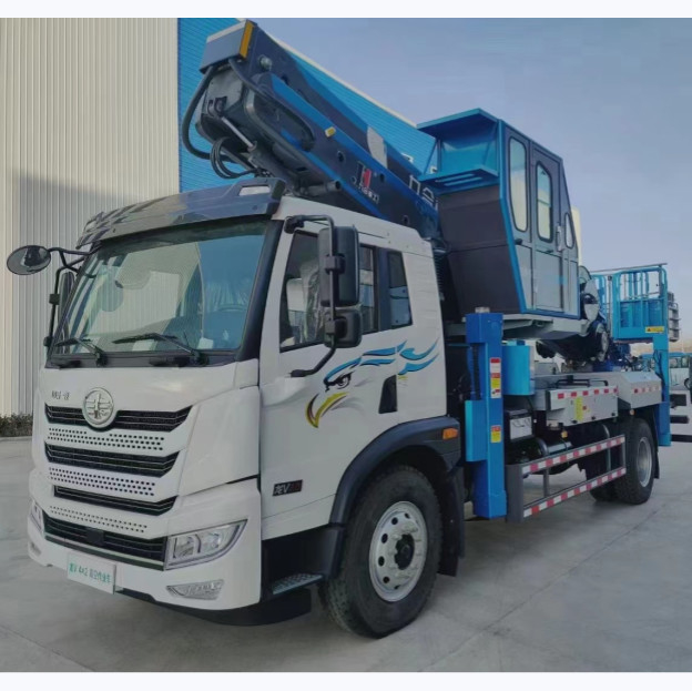 L'opération de la haute altitude 190HP troque le camion de plate-forme monté par camion de travail aérien de 45m