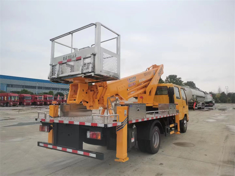 Isuzu 18m Plateforme hydraulique de travail aérien Camion homme Ascenseur Téléscope 360° Tourner