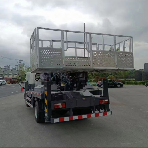 Chine JMC 1385/1425 Base avant / arrière du tractus Plateforme de travail aérien Camion diesel