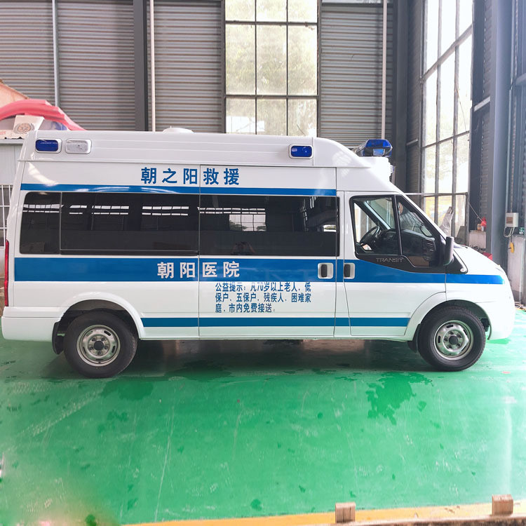 Ambulance voiture personnalisable Véhicules médicaux mobiles 3-8m Longueur 4x2 Type de conduite