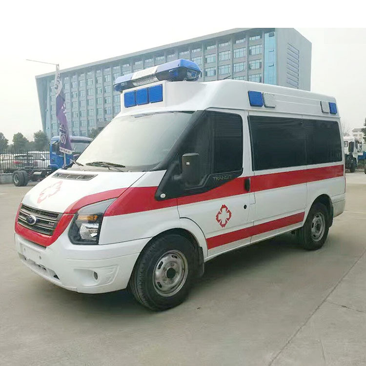 Véhicule d'ambulance Voiture Ford 4*2 Voiture d'ambulance Voiture d'ambulance d'urgence Avec une vitesse maximale de 130 Km/h