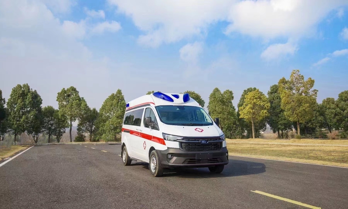Euro 5 4*2 Ford Ambulance d'urgence avec équipement de premiers secours et armoire à côté