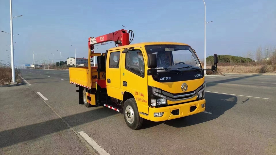 DF 3 personnes siège camion grue montée avec type de conduite RHD et 6 pneus