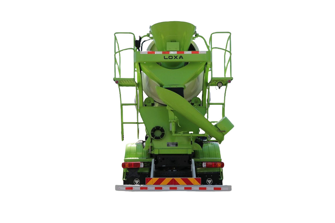 Vente de camions de béton foton 8*4 12m3 à mélangeur de béton diesel avec pompe