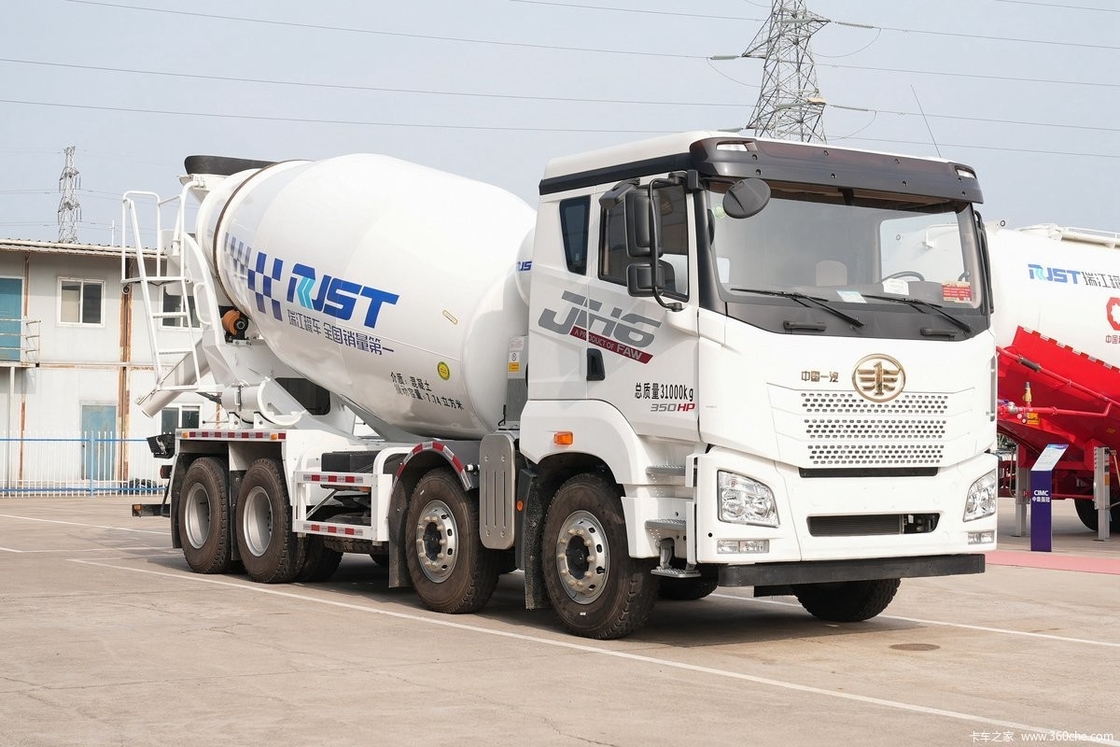 Euro 5 12 roues de ciment mélangeur camion 12m3 ciment diesel béton camion avec pompe à vendre
