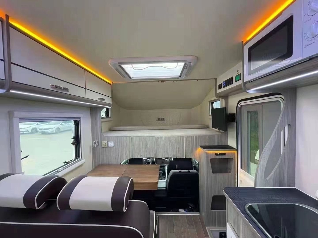 Caravane extérieure de Van Automatic Transmission 4*2 Motorhome rv de campeur de Yuejin Foton