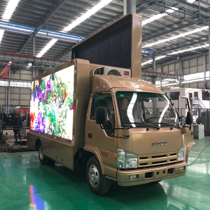 Isuzu 4×2 P6 Digital LED Billboard Truck 192*192mm 3 côtés Haute luminosité